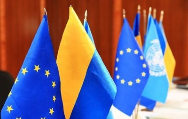 Україна повинна стати новим геополітичним центром